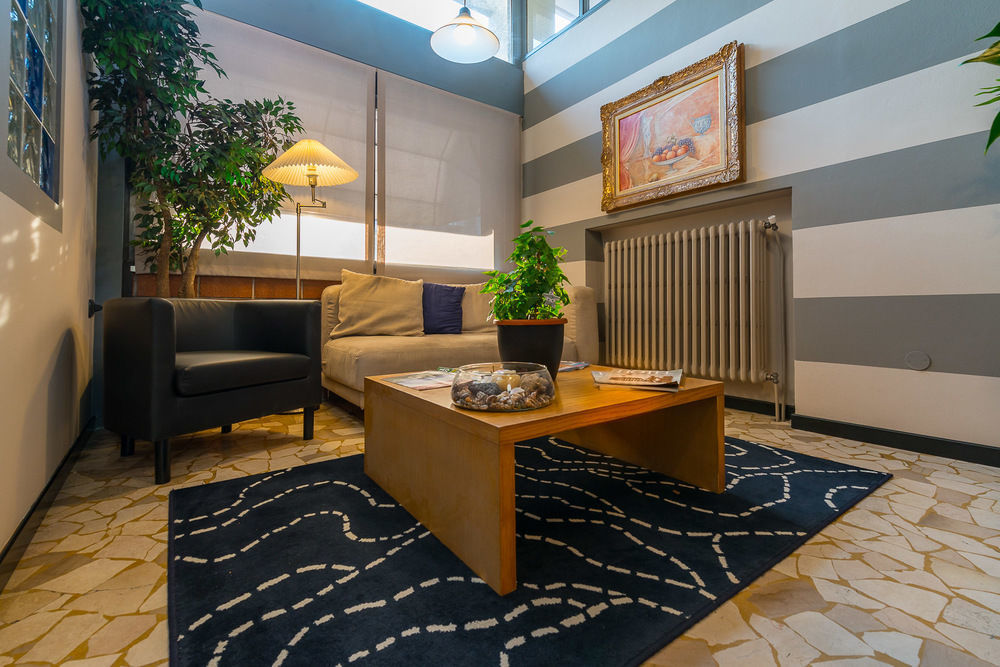 Hotel Rinaldo Apartment Borgomanero Buitenkant foto